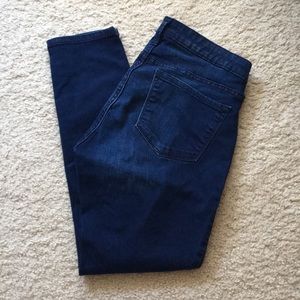 Maternity skinny jeans